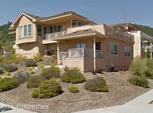 5960 Vista Rdg, Santa Rosa, CA 95409