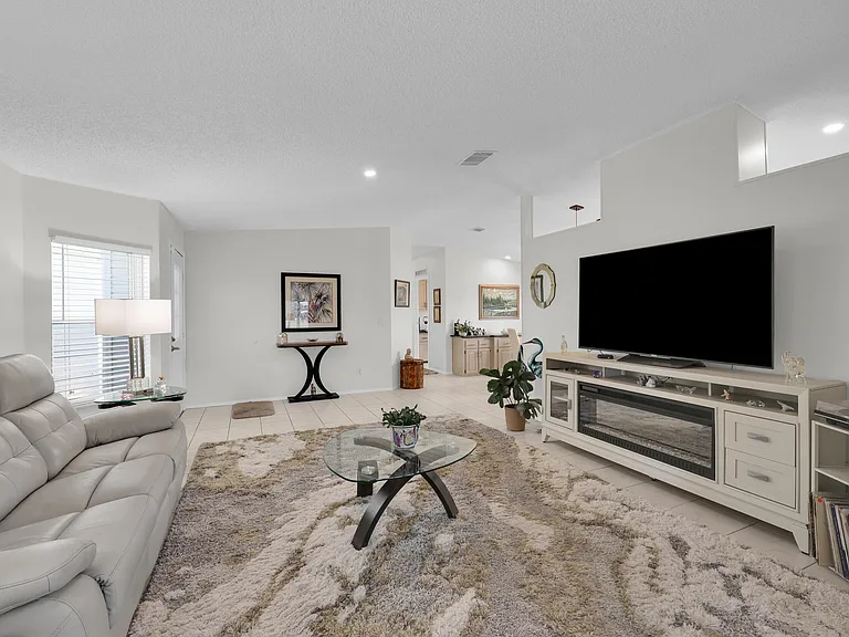 3416 Feriwinkle Ct — Photo 6