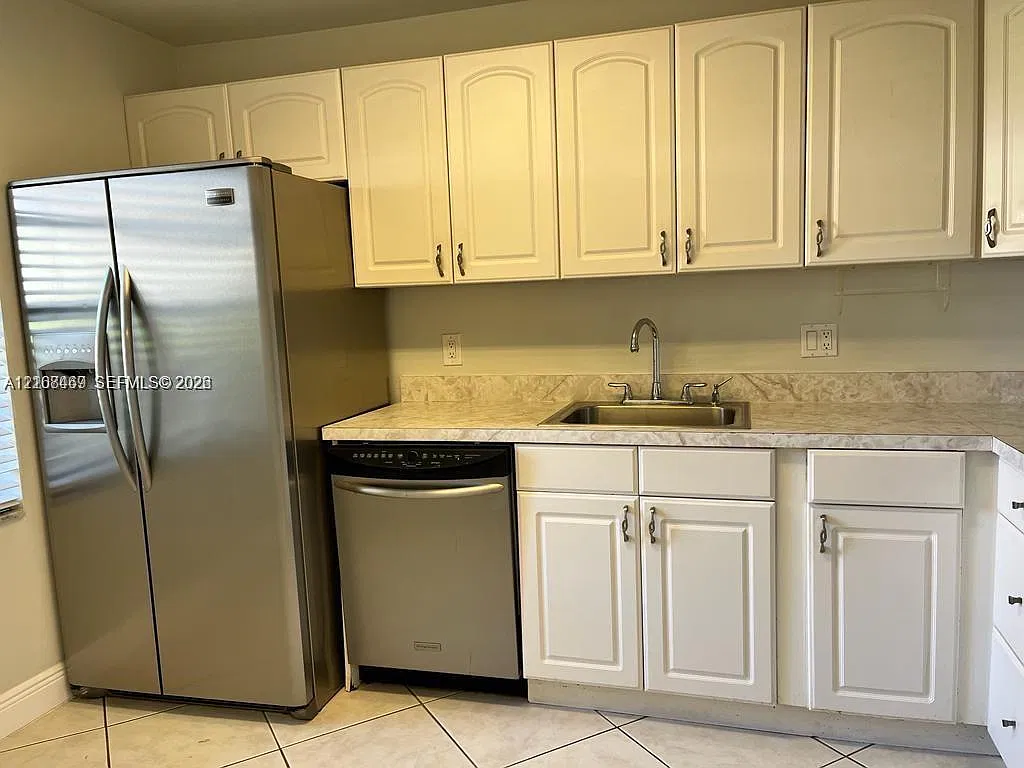 Vistas Of Boca Lago Condo — Photo 4