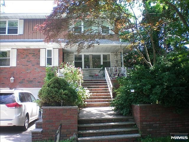 2nd image of 508 Hillside Ave #2