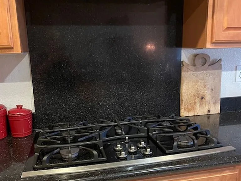 2331 Pepper Tree Ln — Photo 6