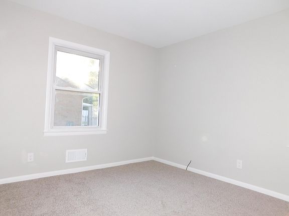 3rd image of 2845 E G Ave