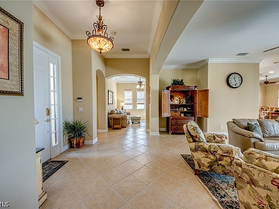5th image of 10530 Bellagio Dr