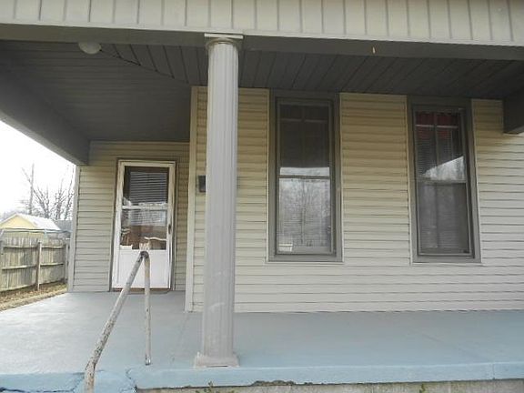 2nd image of 2019 Crawford St