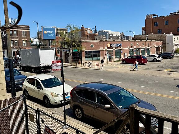 4th image of 1948 N Damen Ave