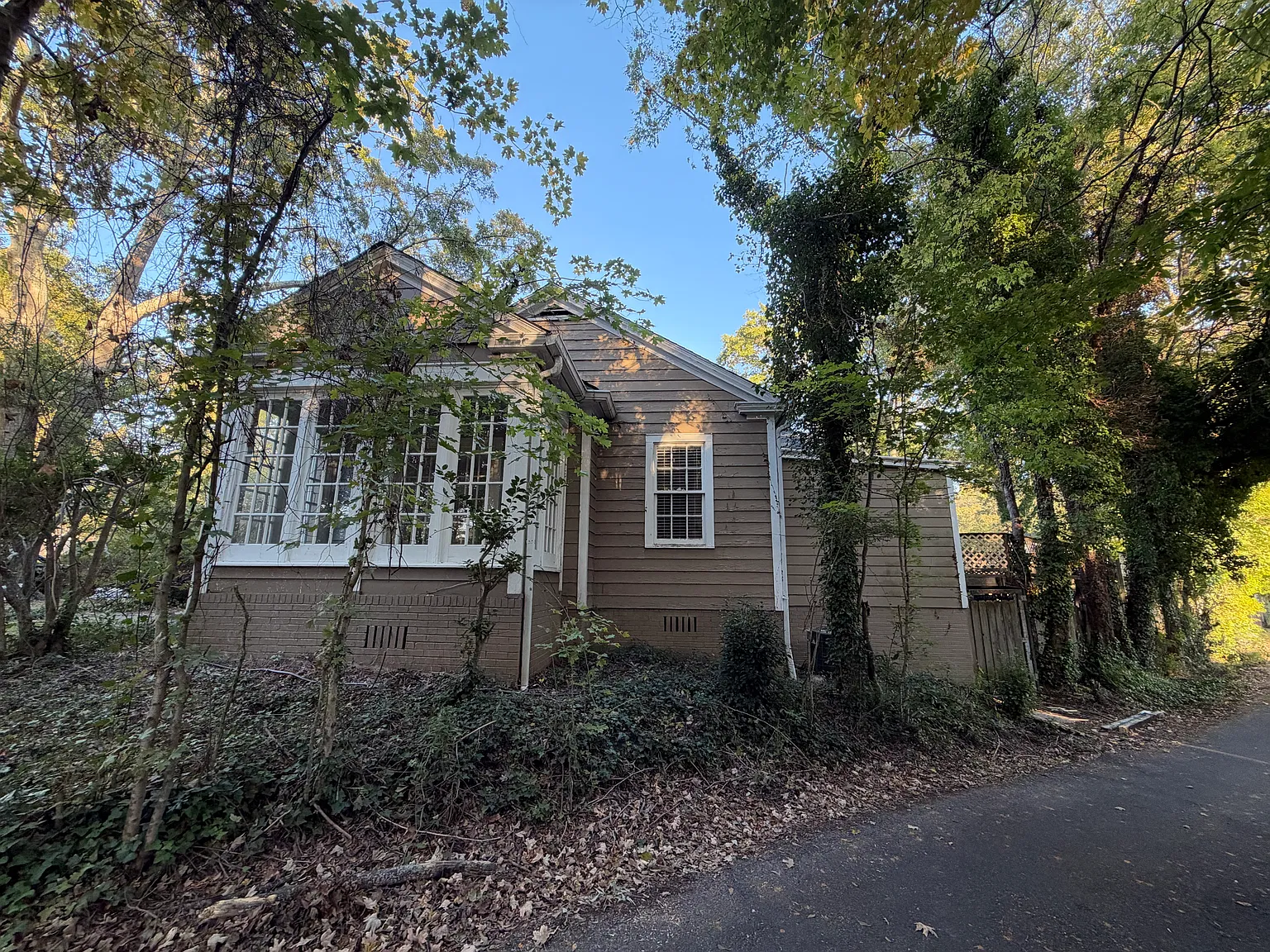 2 bed, 990 sqft, $1,300 — Photo 4