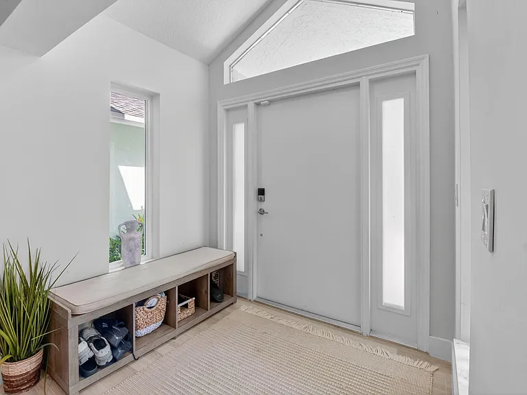 6701 Hillside Ln — Photo 6