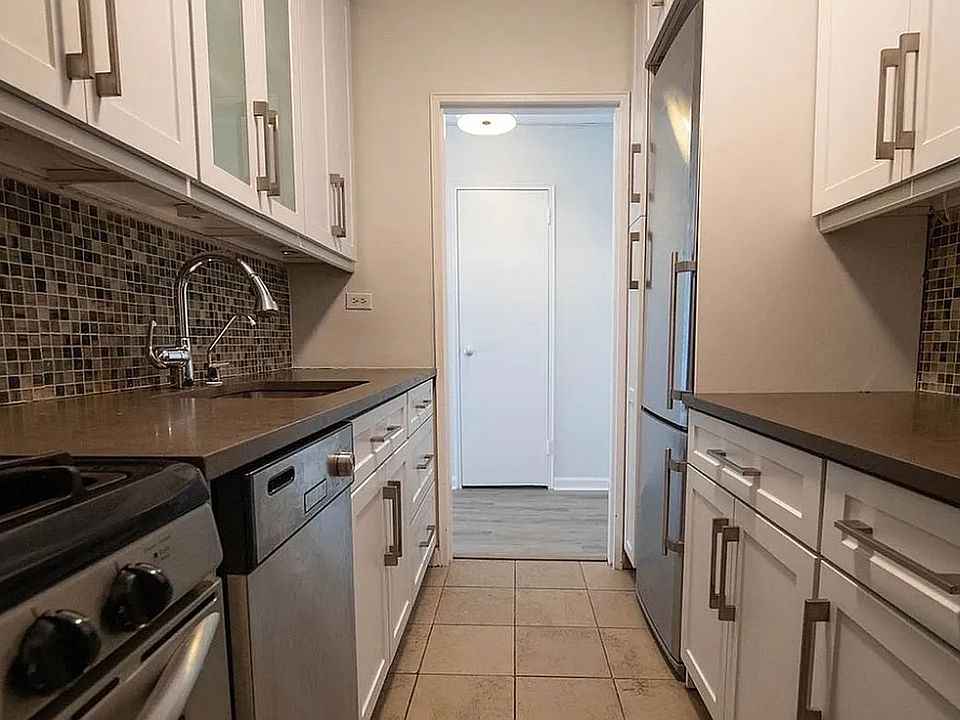 2nd image of 160 W End Ave APT 7M