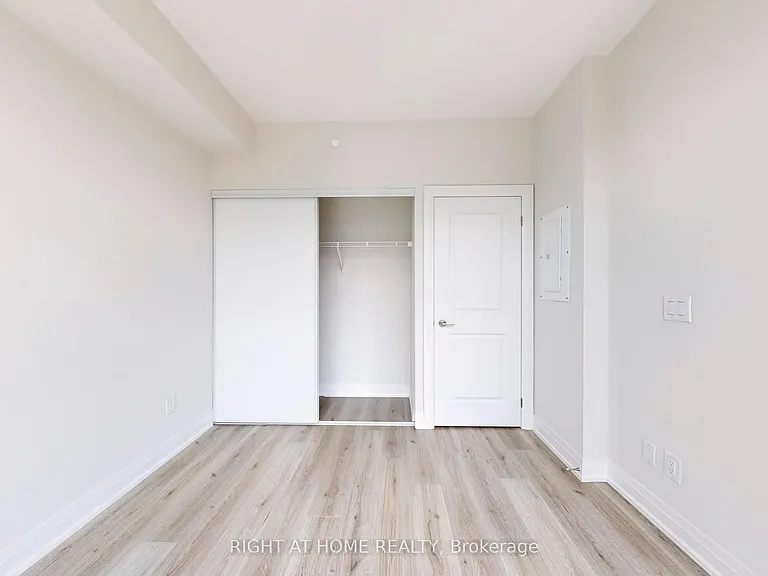 851 Sheppard Ave W #30 — Photo 21