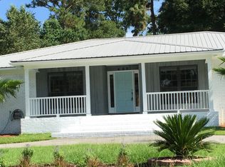 689 Greenwood Ave, Fairhope, AL 36532
