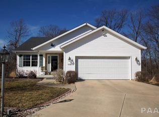 115 Woodbrook Ct, East Peoria, IL 61611