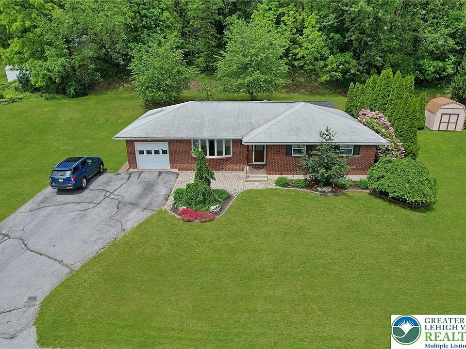 7320 W Hillcrest Ln, Slatington, PA 18080 | Zillow