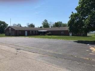 319 W Railroad St, Kentland, IN