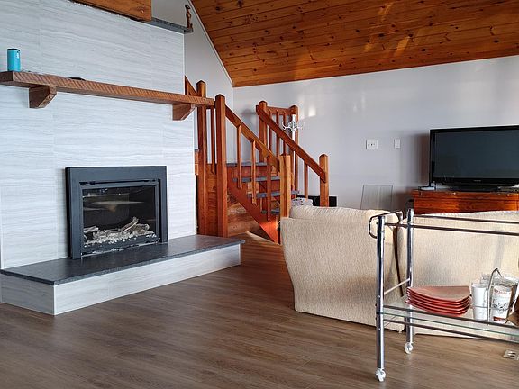 3rd image of 8576 Gardenier Ln