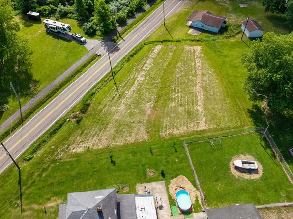 2476 3rd St, Syracuse, OH 45779