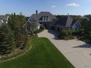 3219 Deep Water Ln, Maumee, OH 43537