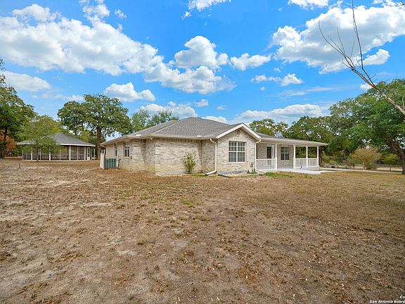 3rd image of 431 EAGLE RIDGE DR