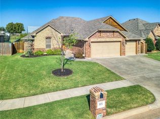 105 Settlers Way, Yukon, OK 73099