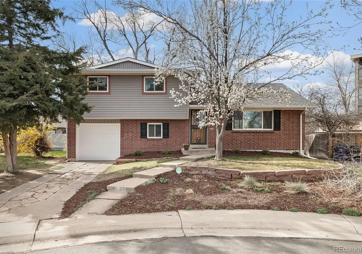 Incredible 4 bedroom home in Virginia Vale — Photo 2
