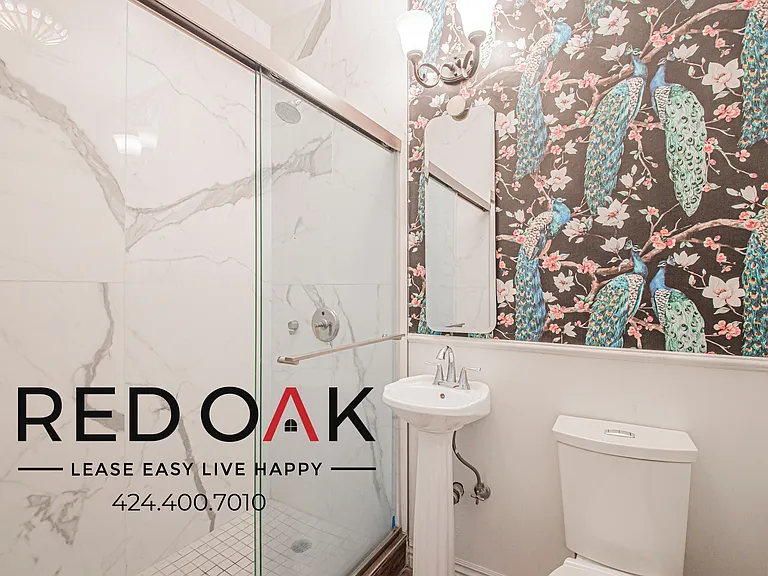 2731 Beverly Blvd #410 — Photo 3
