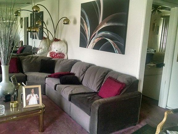 5th image of 26857 E 13th St