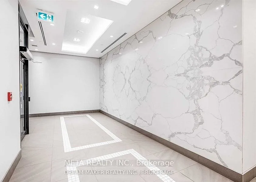 16 McAdam Ave — Photo 4