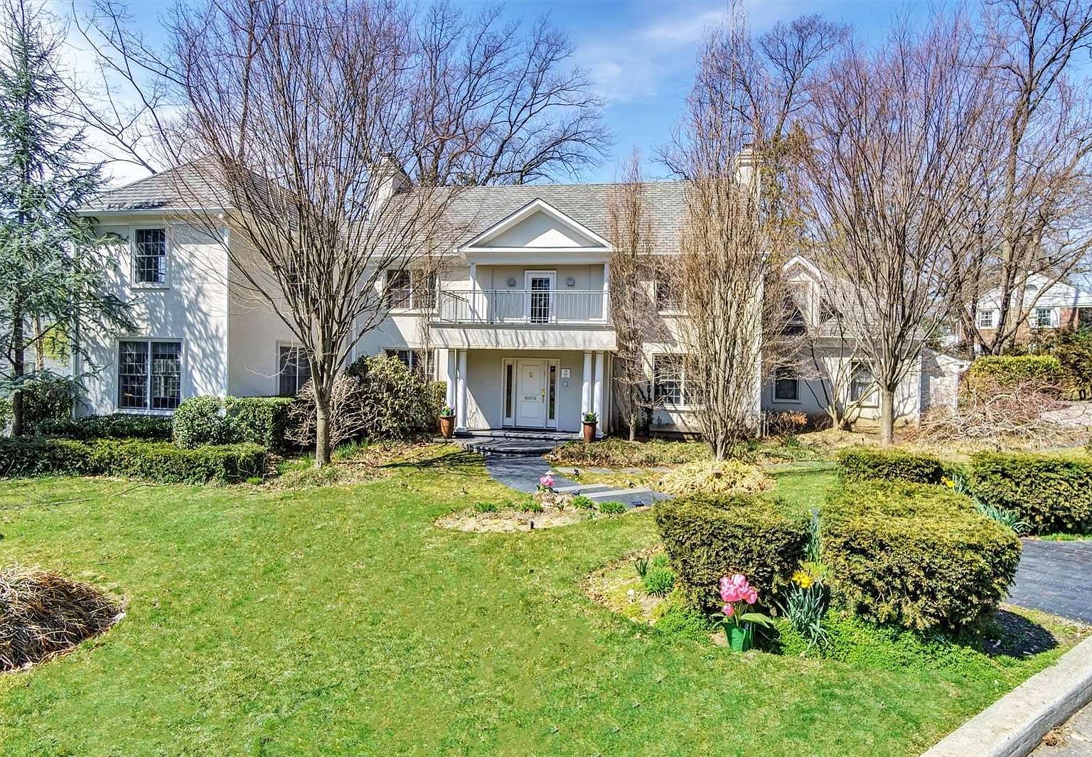 39 Gateway Drive, Great Neck, NY 11021 Zillow