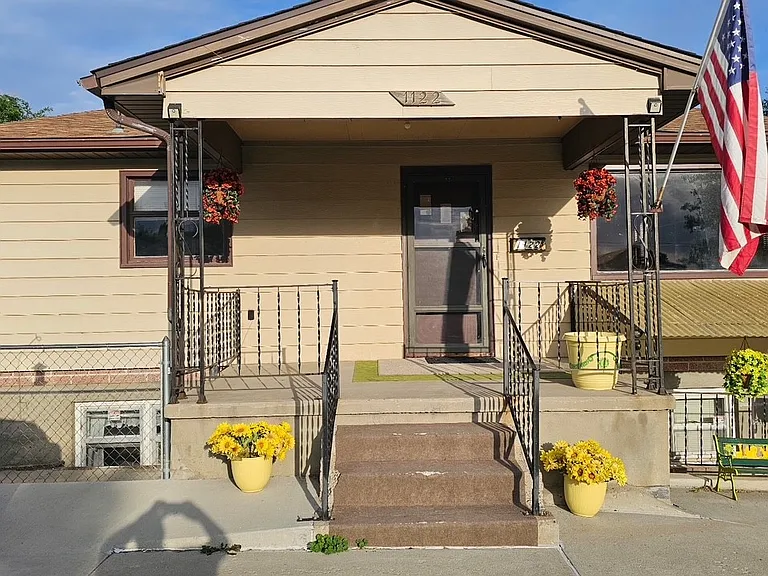 1122 S Cedar St — Photo 27