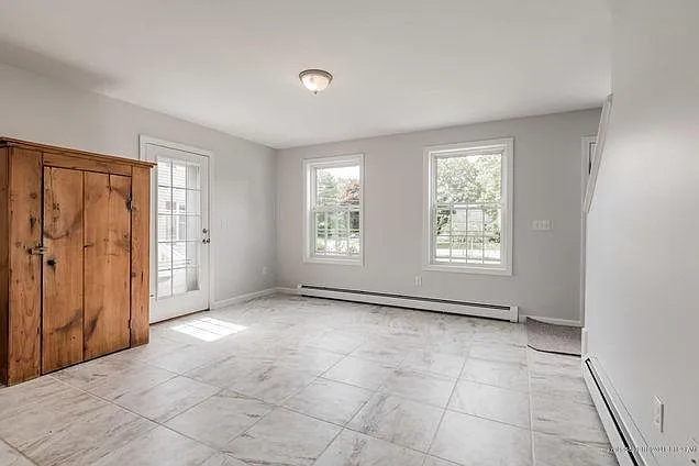 5 Eastman Ave — Photo 30