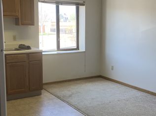 417 N Main St APT 212, Mitchell, SD 57301