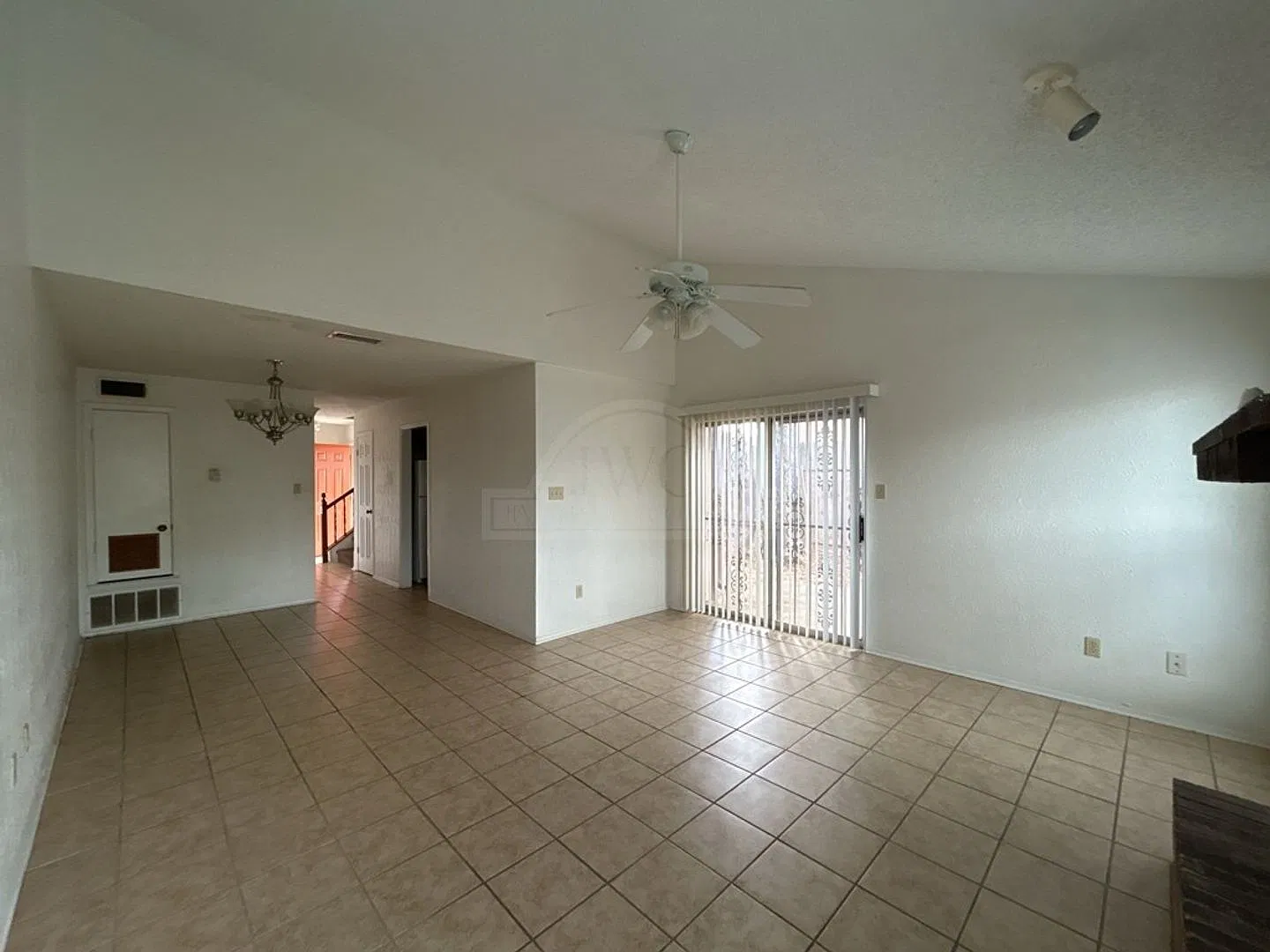 1115 Wales Drive (S8), Killeen — Photo 4