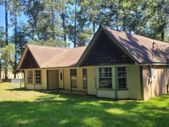 4 Sarah Lynn Ln, Conroe, TX 77303