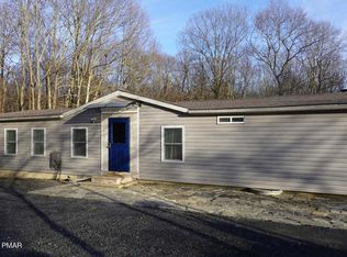 28 Glacier Ridge Rd, East Stroudsburg, PA 18302