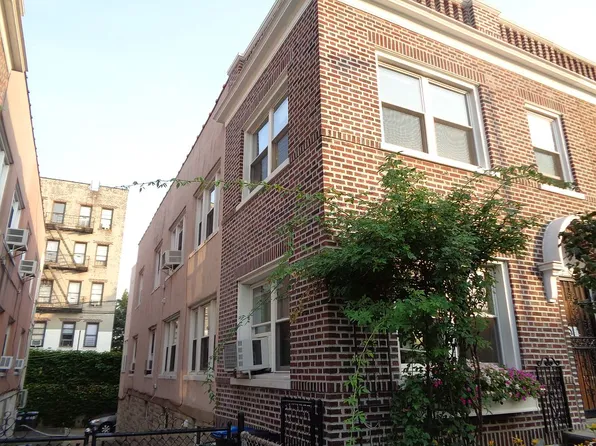 21-67 24th St #2, Astoria, NY 11105
