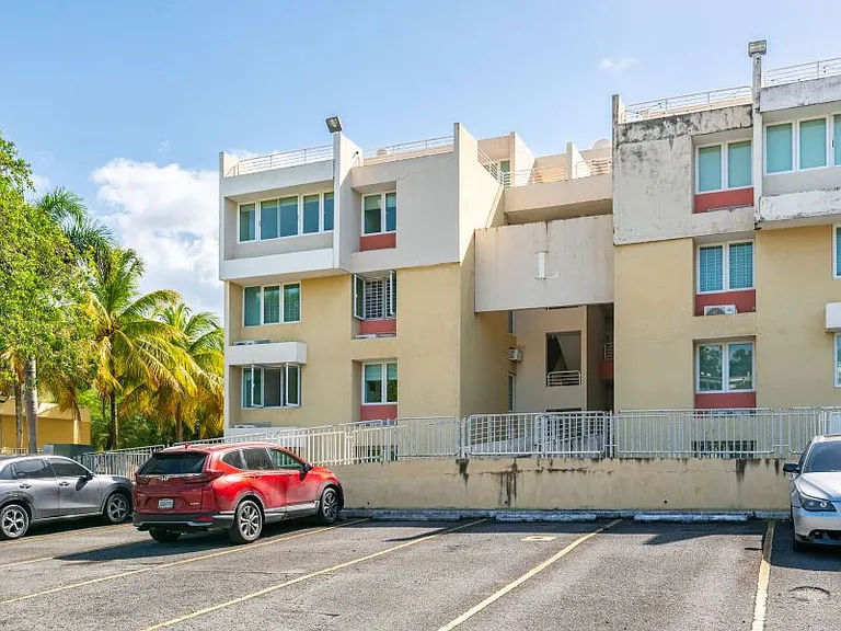 Cond Montecentro Apt L401 Calle Daguao 416 — Photo 44