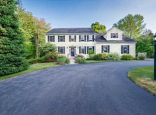 240 Twin River Rd, Lincoln, RI 02865