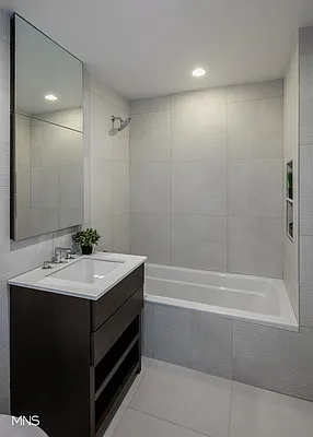 Sold by MNS | media 22