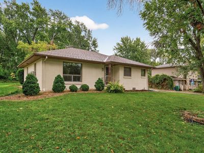 218 Deerwood Ln N, Plymouth, MN, 55441