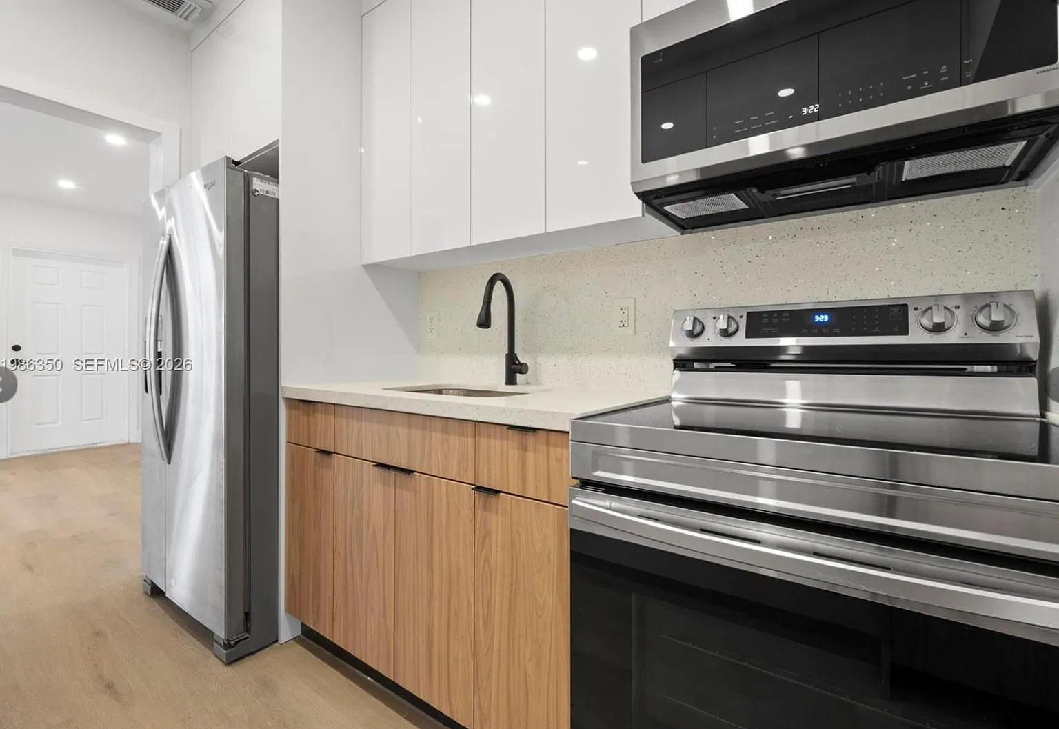 3 bed, 1478 sqft, $3,199 — Photo 3