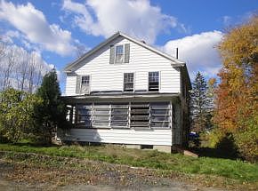 3rd image of 82 Rochester Hill Rd