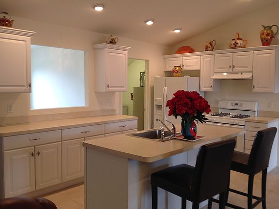 4th image of 6 Tillbrook Ct #W104