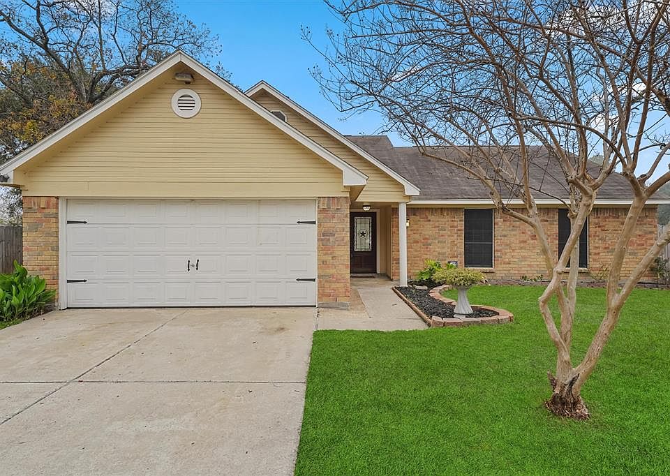 1st image of 12118 Essenbruk Drive