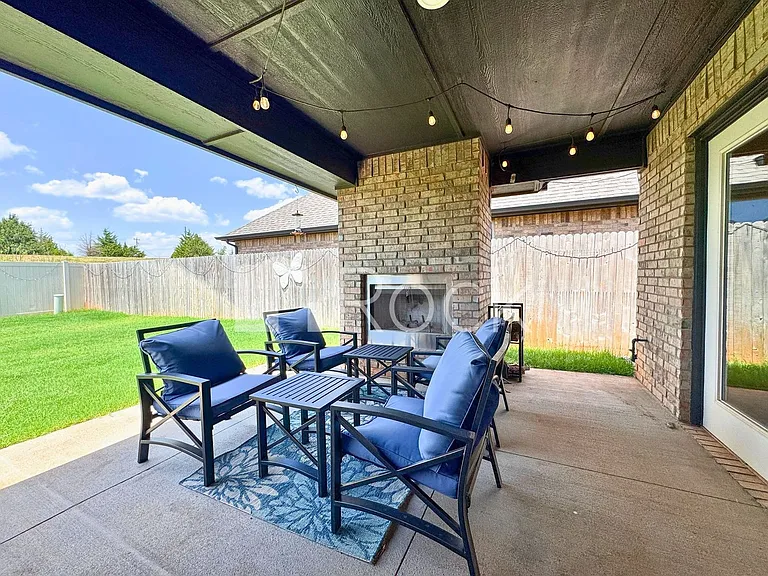 19113 Grove Pkwy — Photo 47