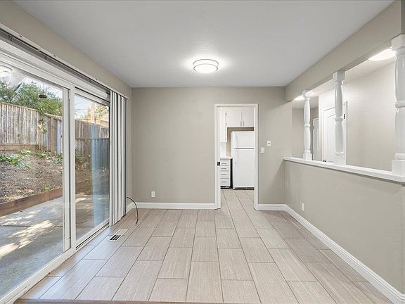 5th image of 10313 Degas Ct #B