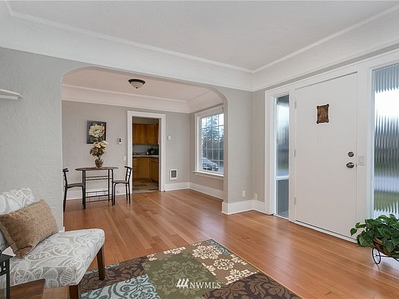 4th image of 520 Arcadia Avenue