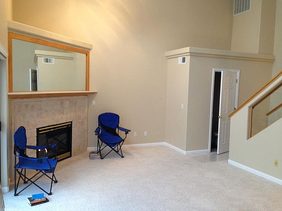 400 Living Room Fireplace