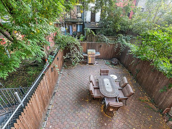 5th image of 252 W 137th St #2