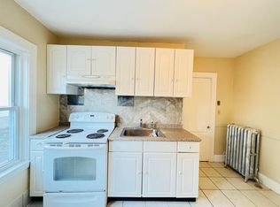 112 Brush Hill Rd #1F, Milton, MA 02186