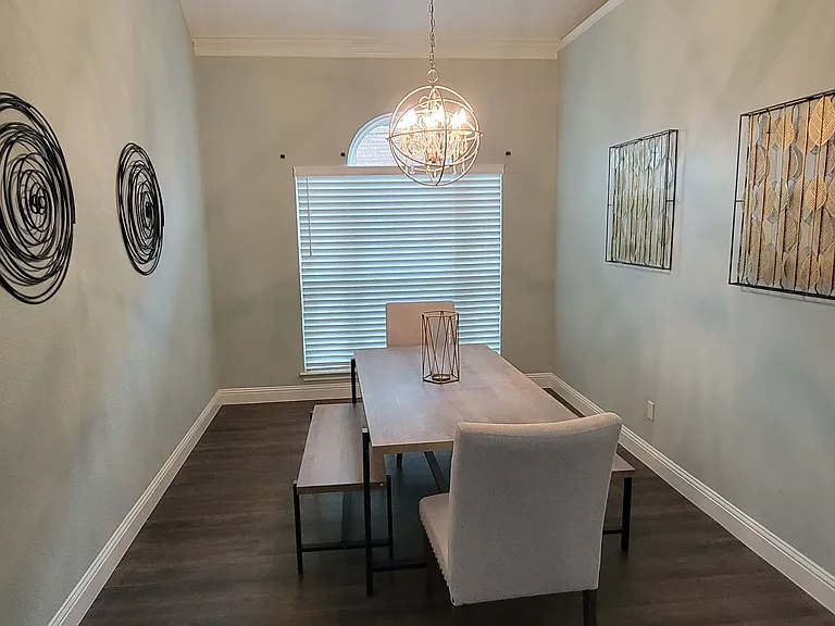 1717 Parkwood Dr — Photo 20