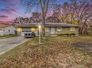 1168 Vick Rd, Muskegon, MI 49441